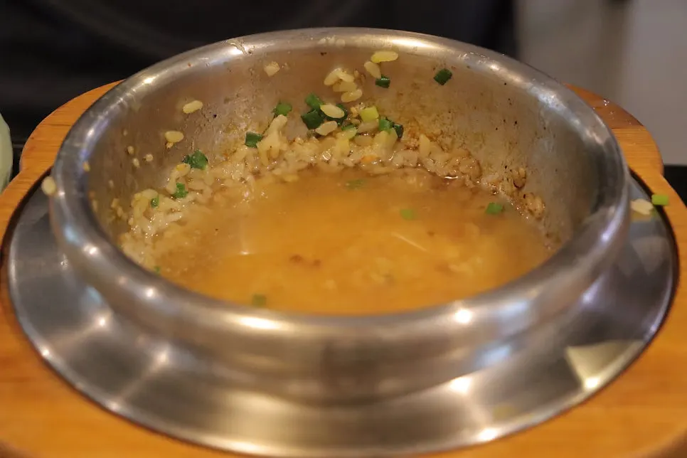 Finished, savory nurungji soup