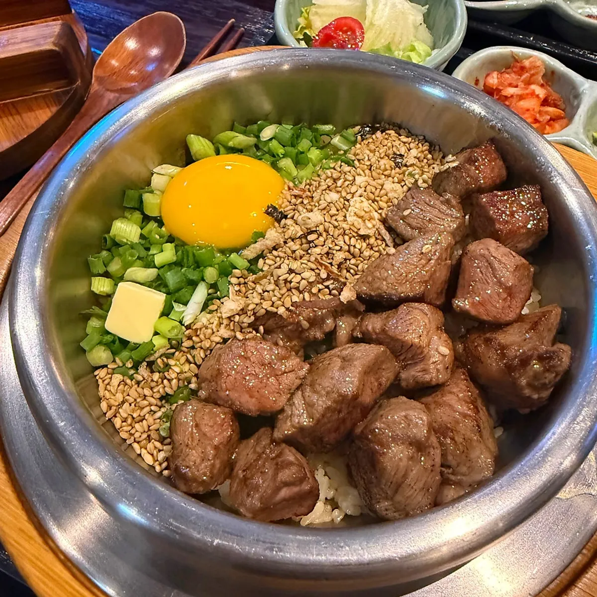 솔솥 광안리점 스테이크 솥밥 클로즈업