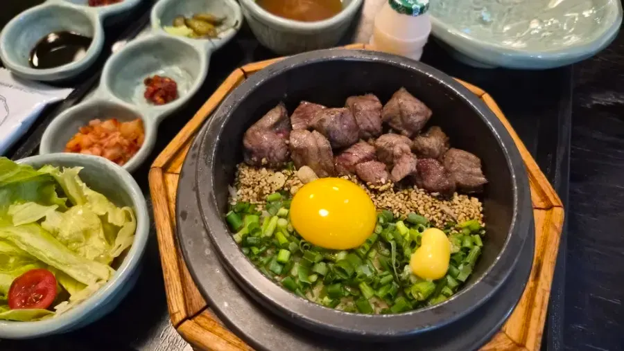 솔솥 상암점 솥밥 상차림