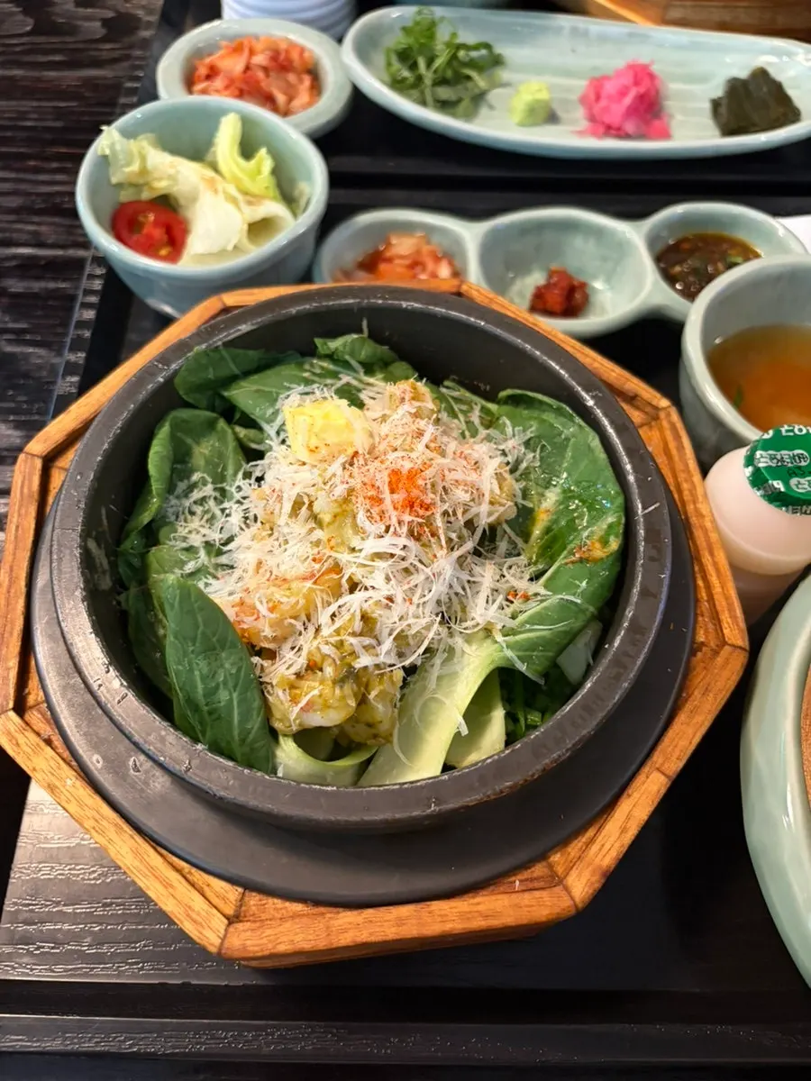신메뉴 랍스터 새우 솥밥