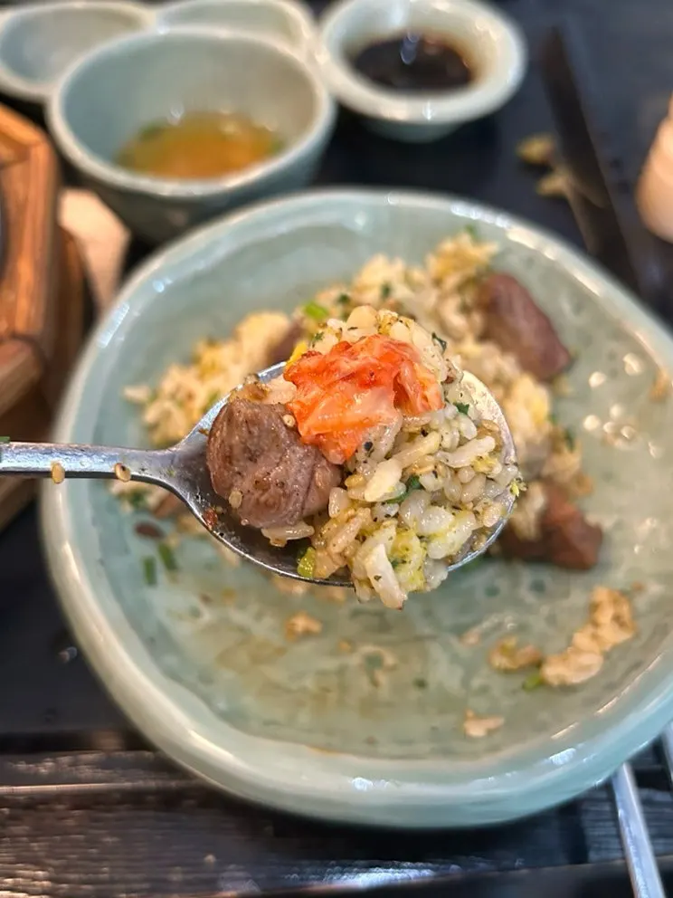 Steak pot rice with special soy sauce