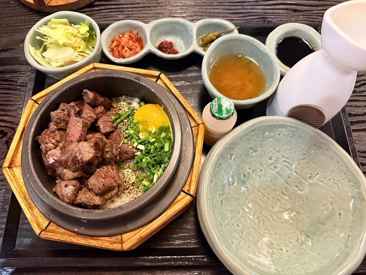 솔솥 상암점 스테이크 솥밥 한 상
