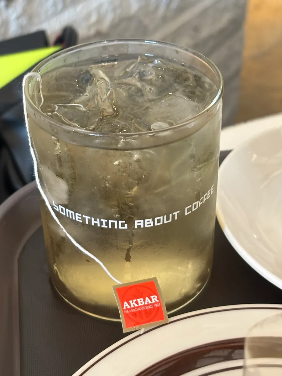 AKBARの紅茶で淹れたペパーミントティー