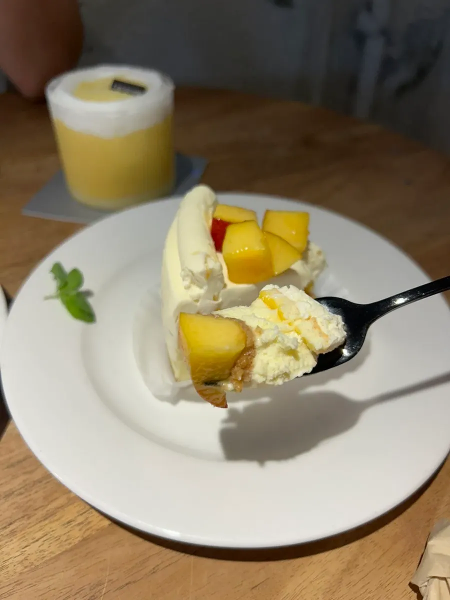 Cross-section of the peach cheesecake