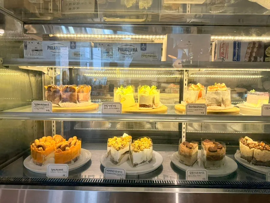 Dessert showcase at the 2nd-floor counter