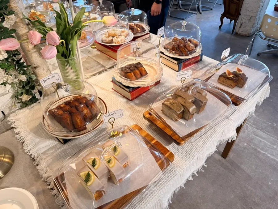 Pound cakes and financiers on display