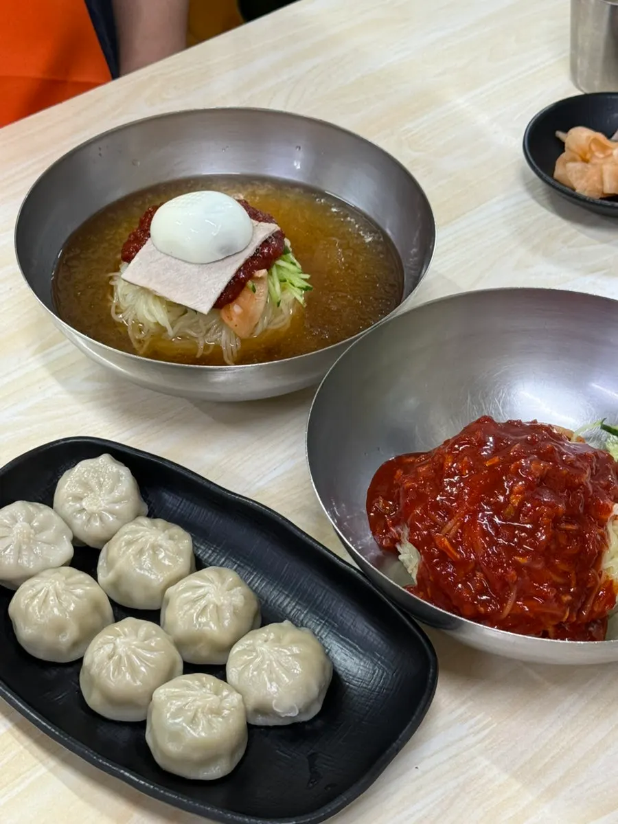 다대기 올린 물밀면 클로즈업