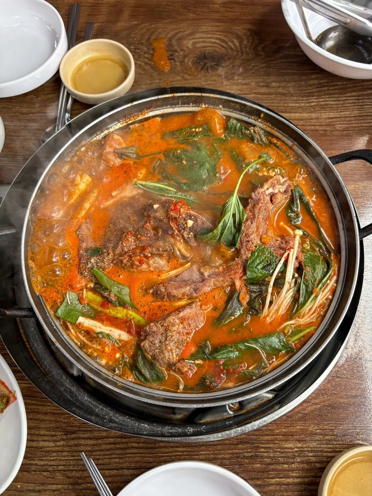 Gamjatang from Somunnan's main Junggye branch coming to a boil
