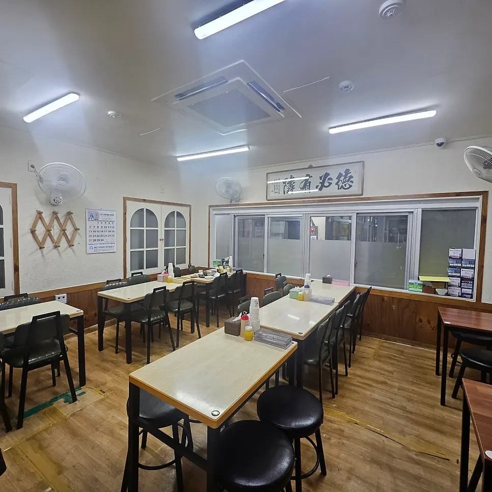 A corner view of Somunnan Gaya Milmyeon Busan City Hall Branch