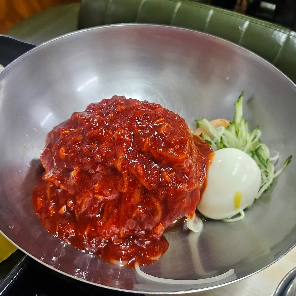 Close-up of bibim milmyeon sauce and noodles