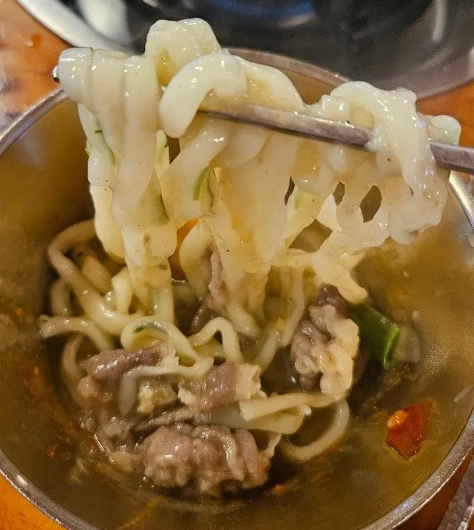 후식으로 나온 옥수수빵