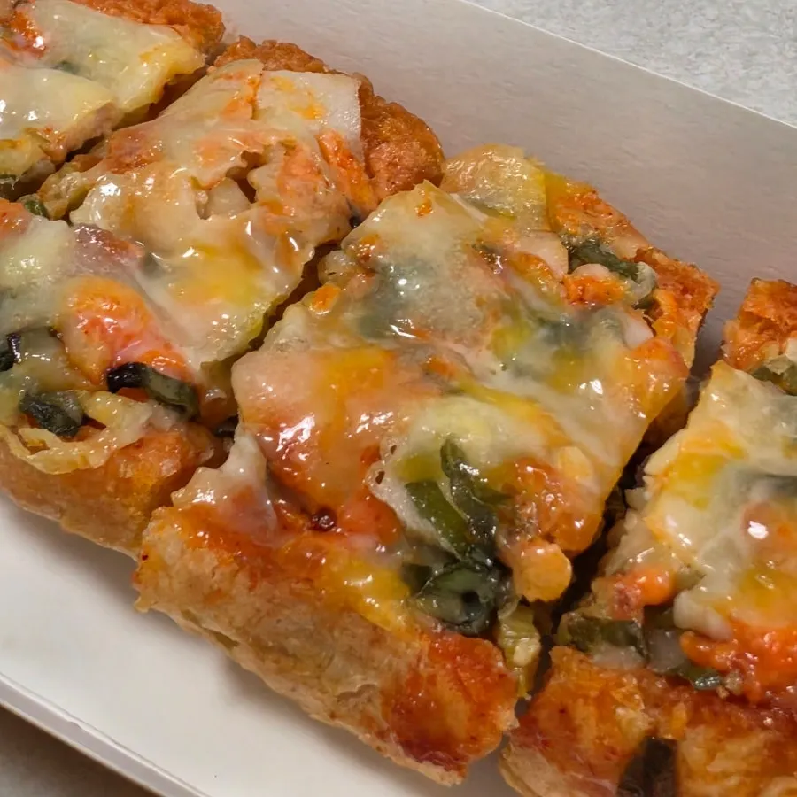 Cross-section of the myeongran daepa baguette