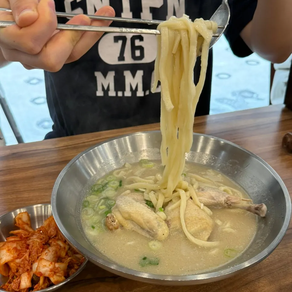 Main image of Eonyang Dak Kalguksu Incheon Songdo Branch