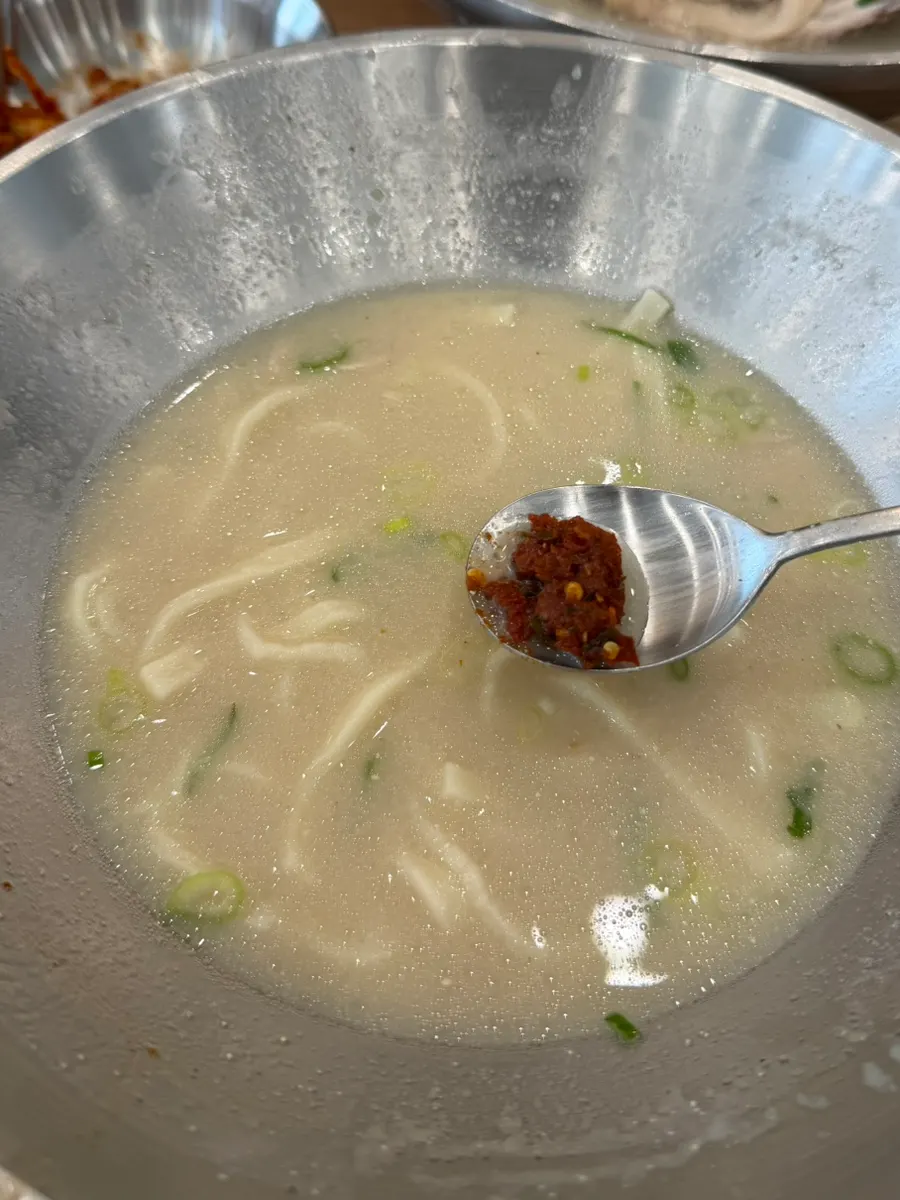 Broth turned spicy after stirring in sauce