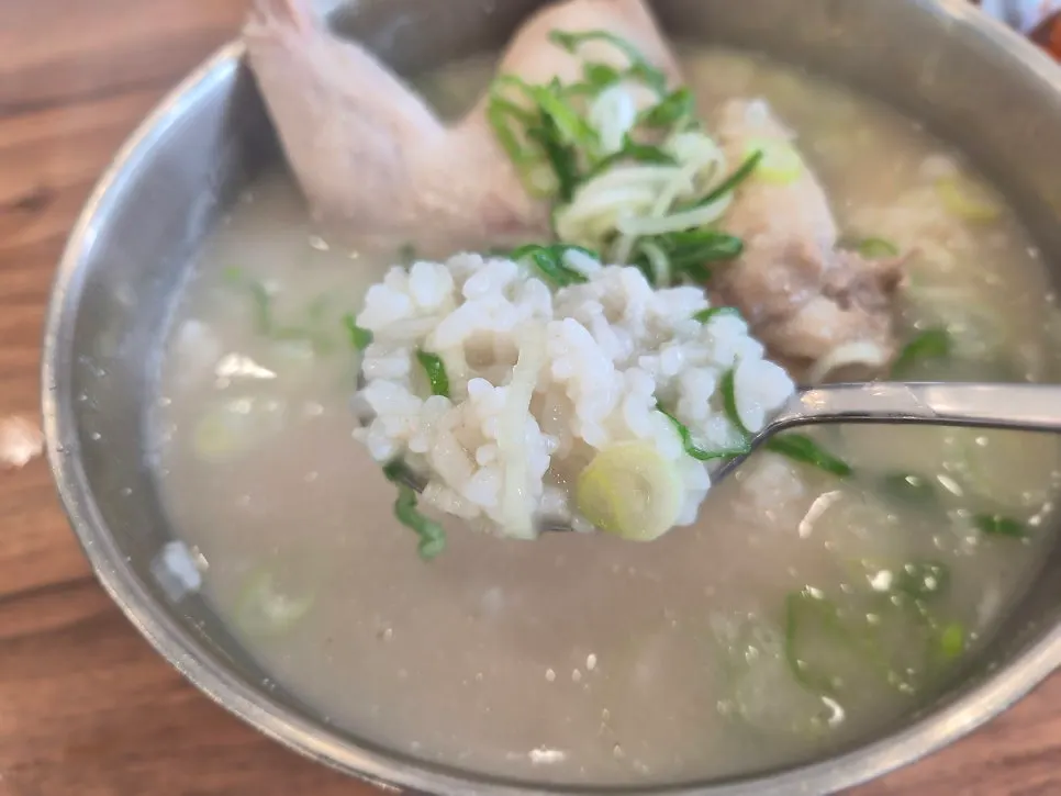 Chicken kalguksu meal in a tidy space