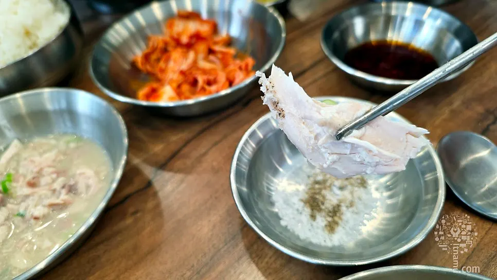 Chicken with spicy kimchi