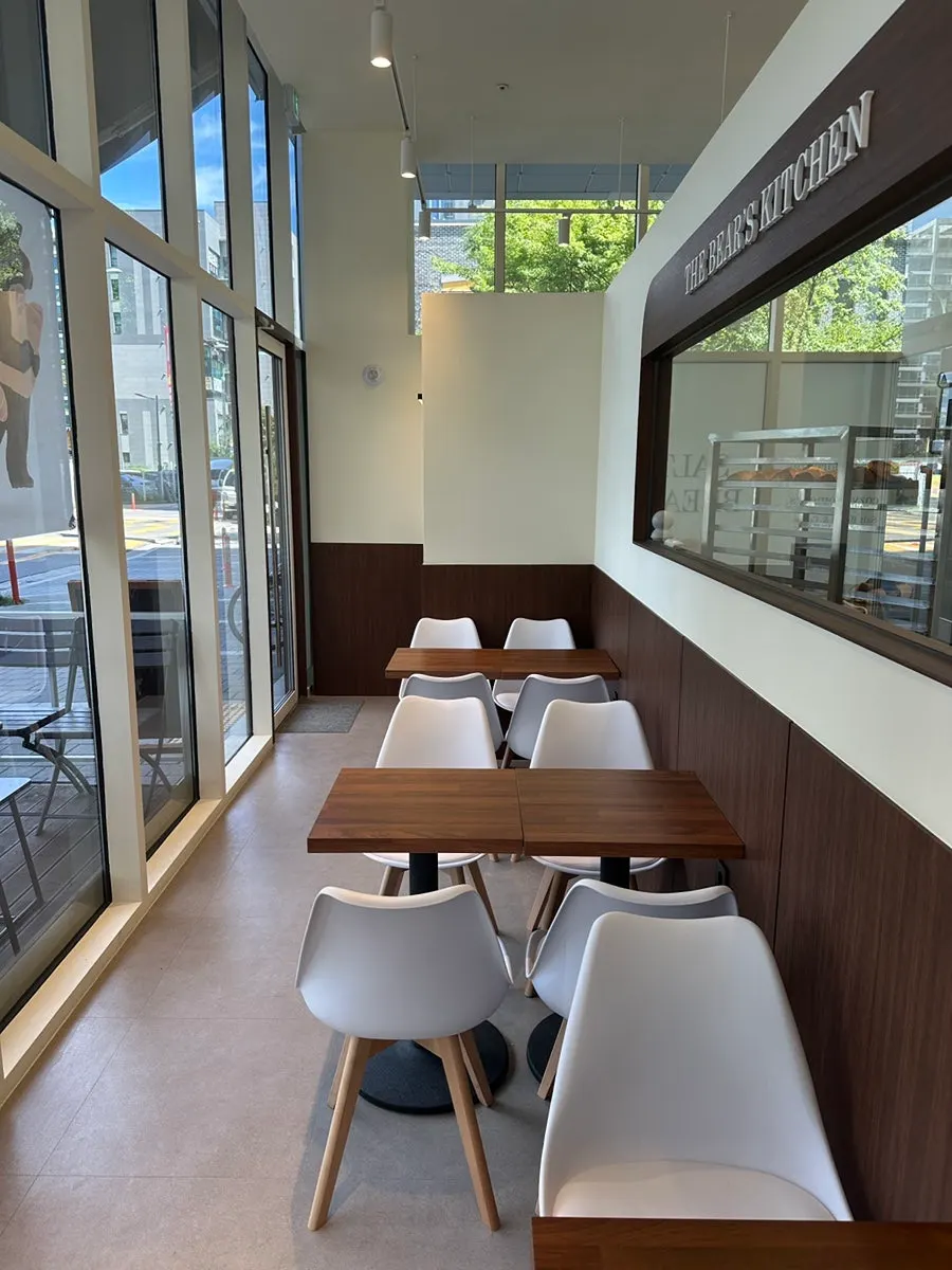Street view in front of Cafe Cozy Bear