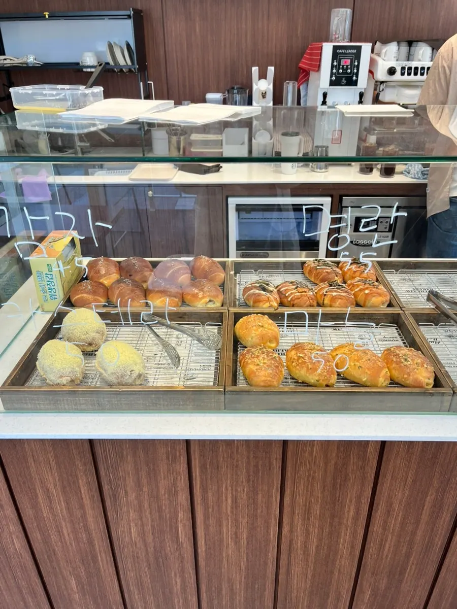 Tray of plain salt bread on display
