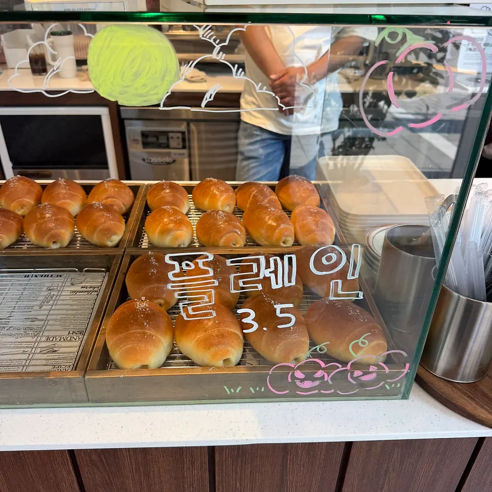 코지베어 카페 내부 공간