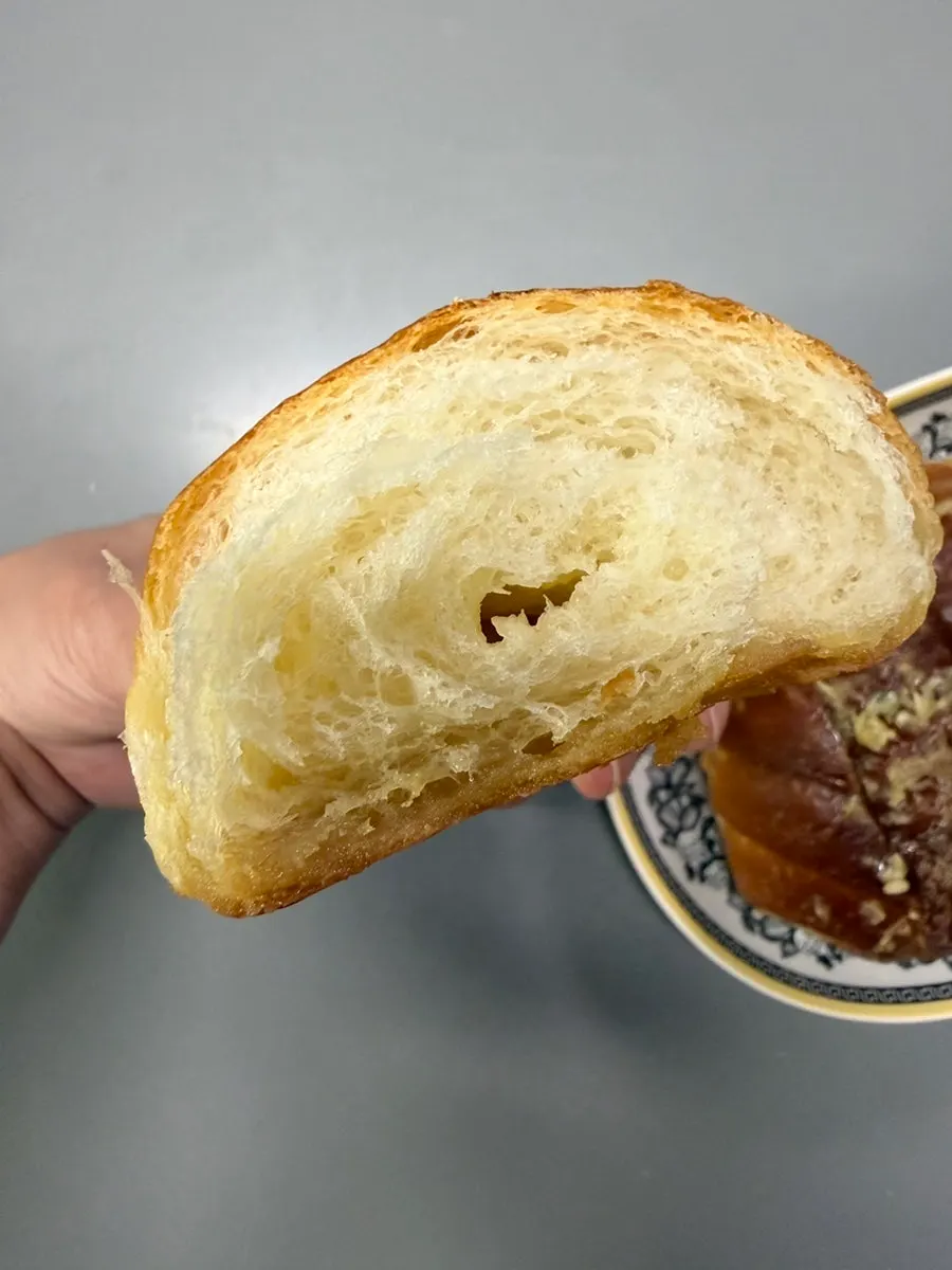 Cozy Bear garlic salt bread with knife cuts