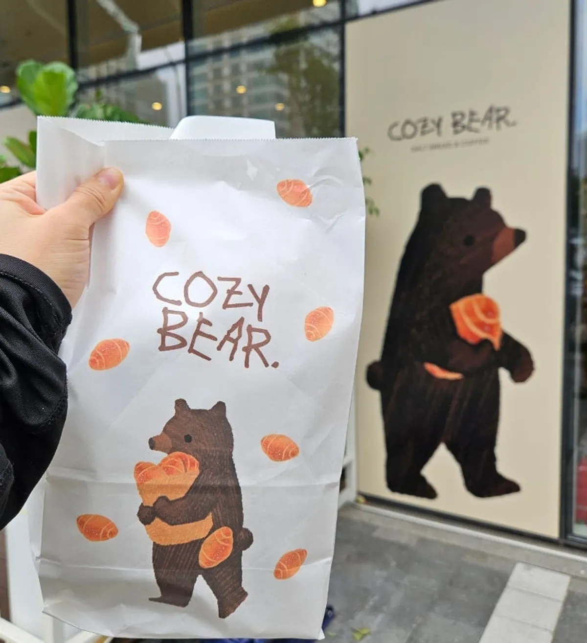 Songdo Cozy Bear salt bread bakery café signature photo