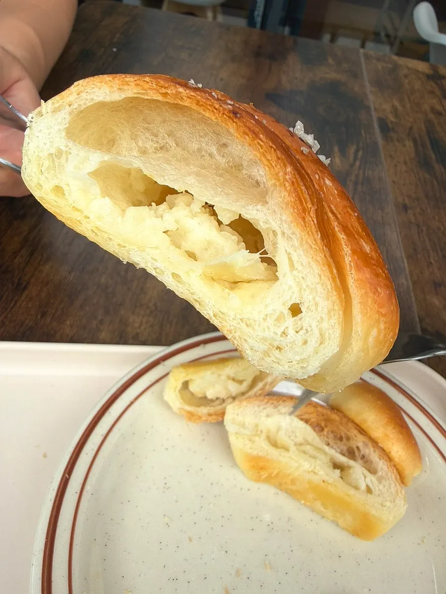 Cross-section of the potato salt bread cut in half