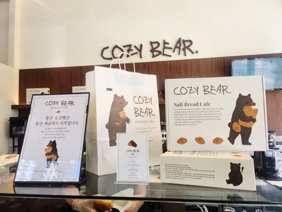 Interior atmosphere of Cozy Bear