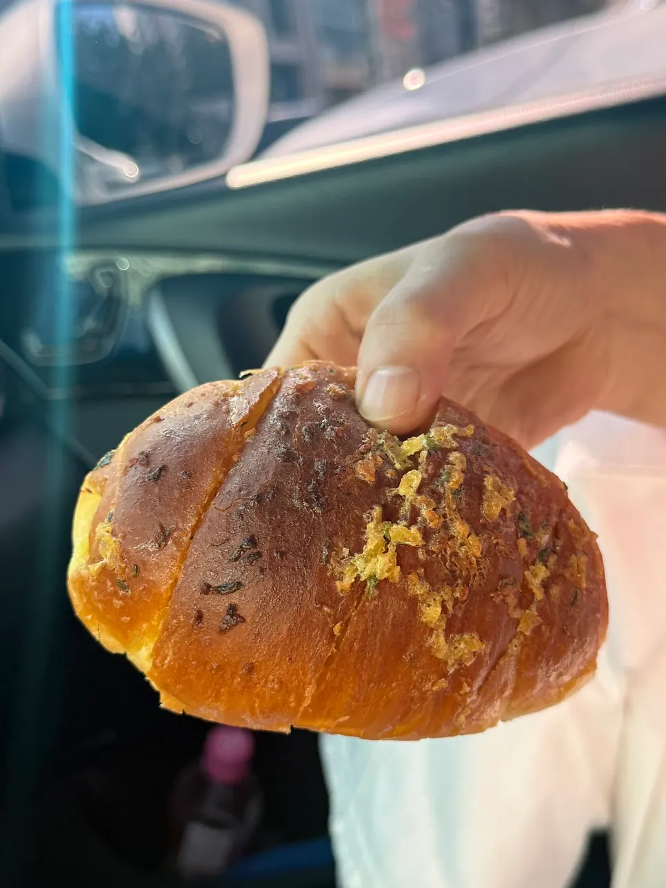 소금빵 세 종류 맛 비교 상차림