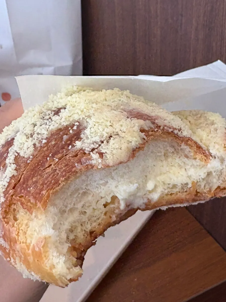 Packaged garlic salt bread