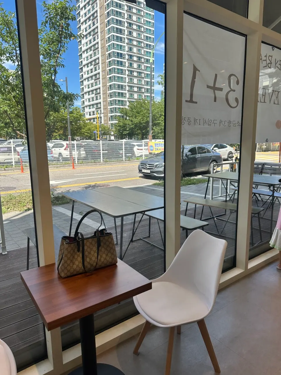 Cafe Cozy Bear bakery showcase