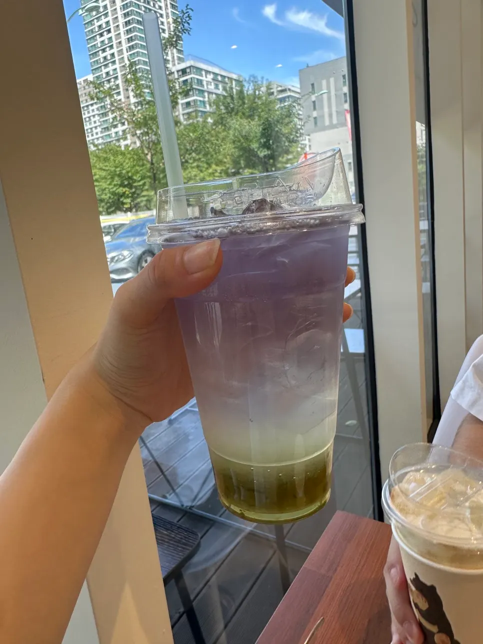 Green grape ade with salt bread