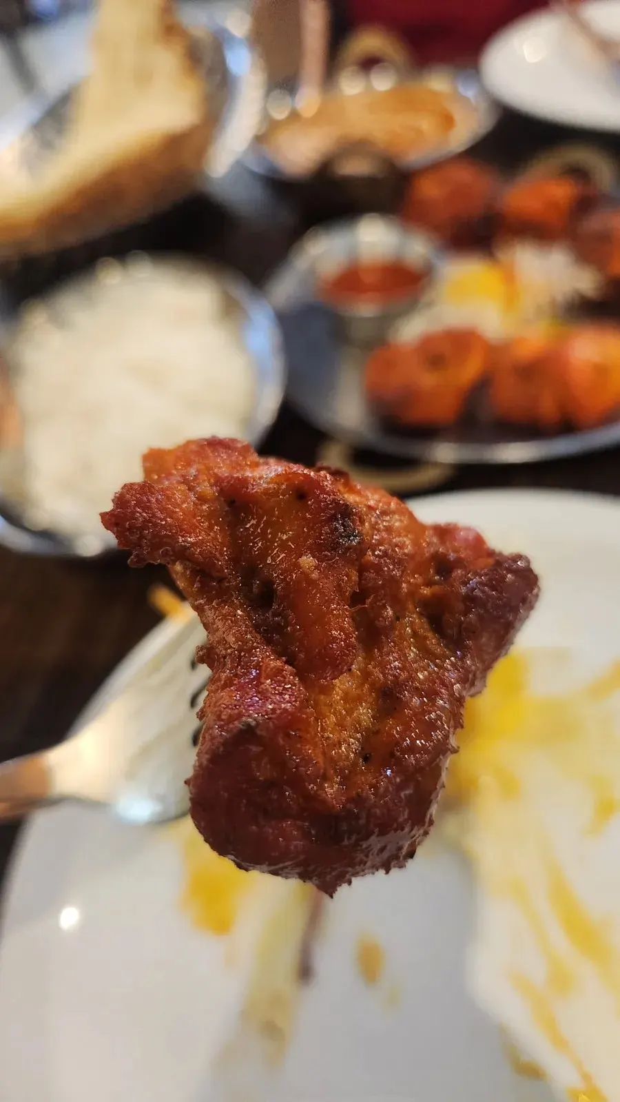 커리 소스와 치킨 조합 사진