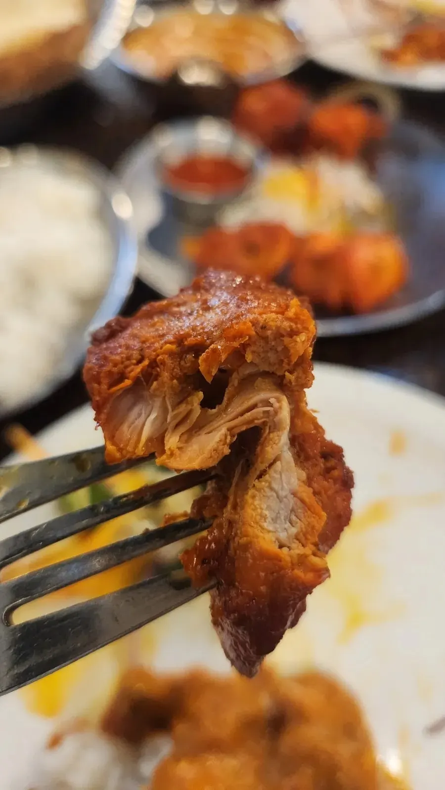 세트 치킨 요리와 커리 사진