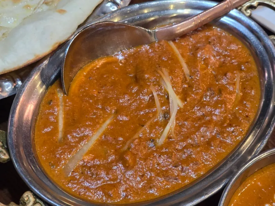 Mild, non-overpowering curry