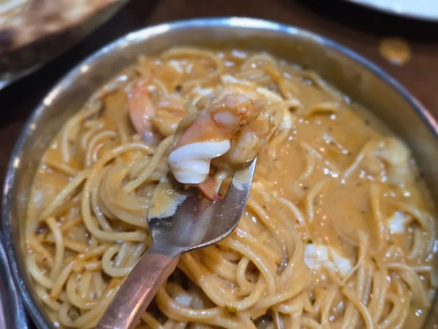 Prawn curry pasta added to the order
