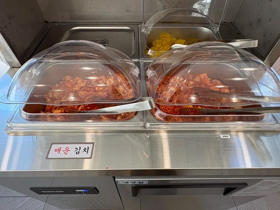 Wide shot of the Eonyang Dak Kalguksu menu