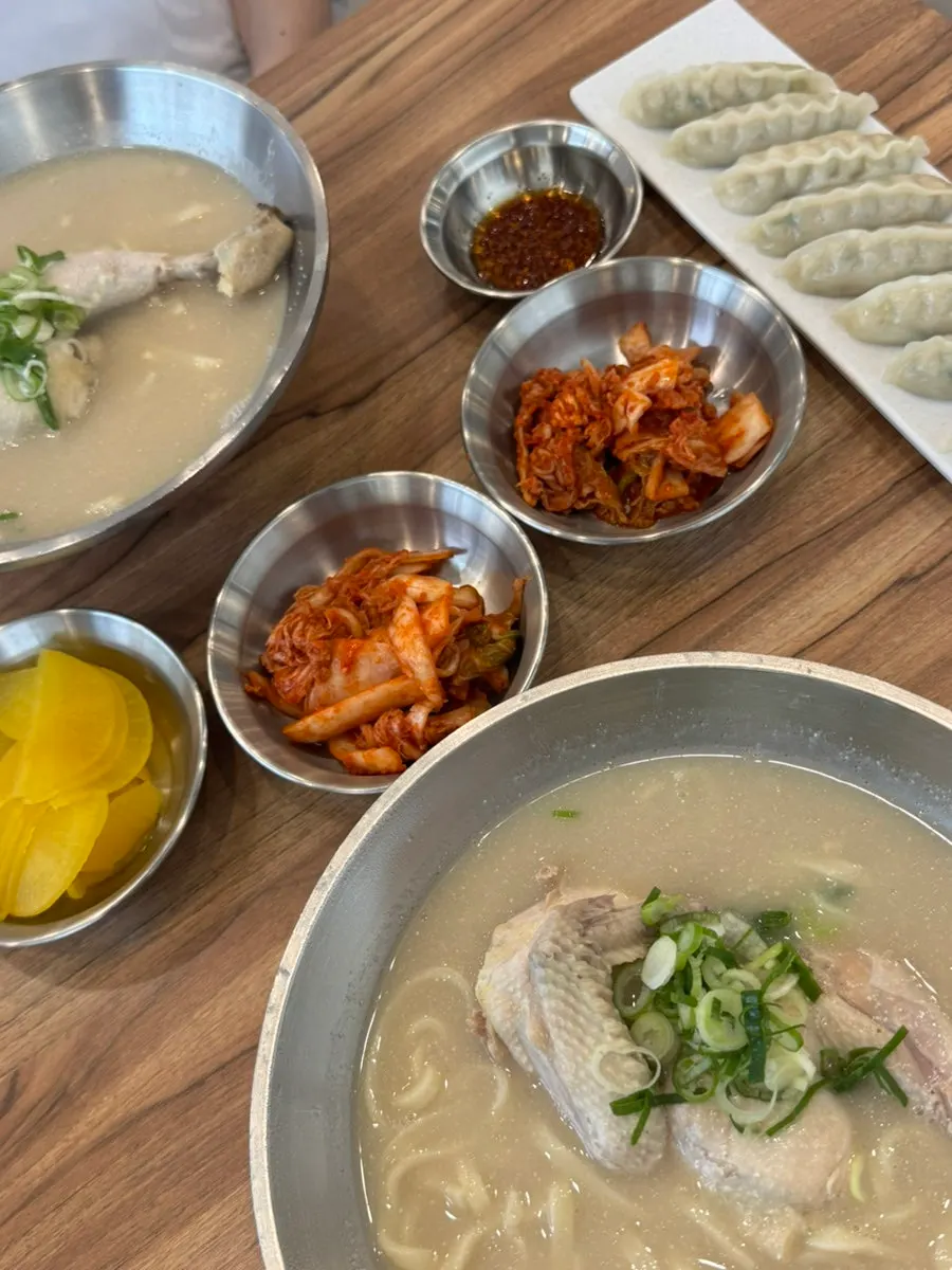 An emptied bowl of chicken kalguksu after the meal