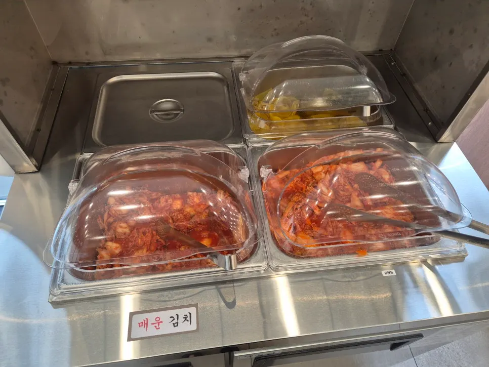 The self-serve bar corner in the restaurant