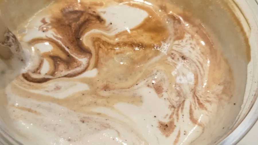 Cream latte switched to decaf