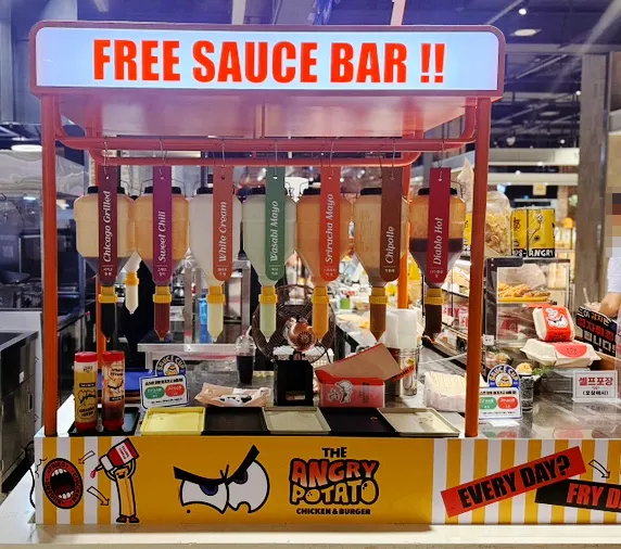 Free sauce bar and self-packaging area