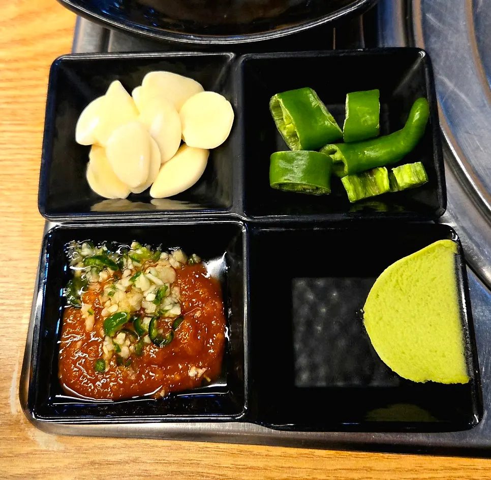Steamed egg and seaweed soup side dishes
