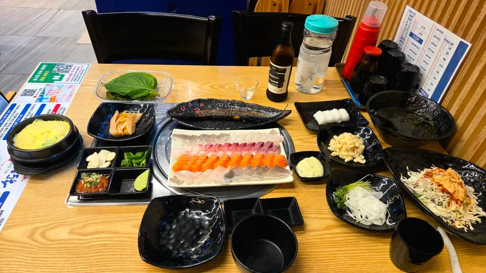 Generous sashimi spread for a solo drink