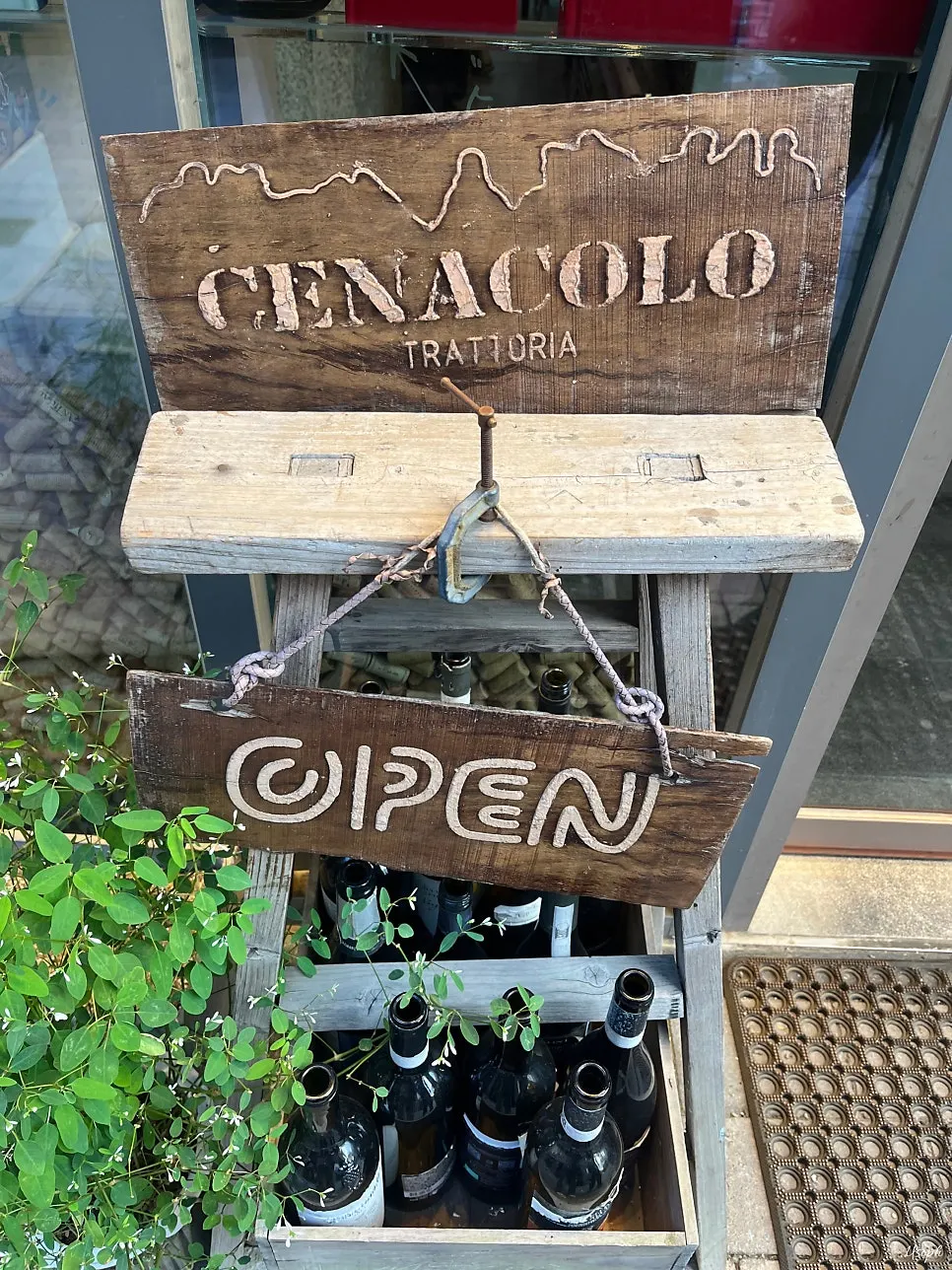 Cenacolo Artfore open sign