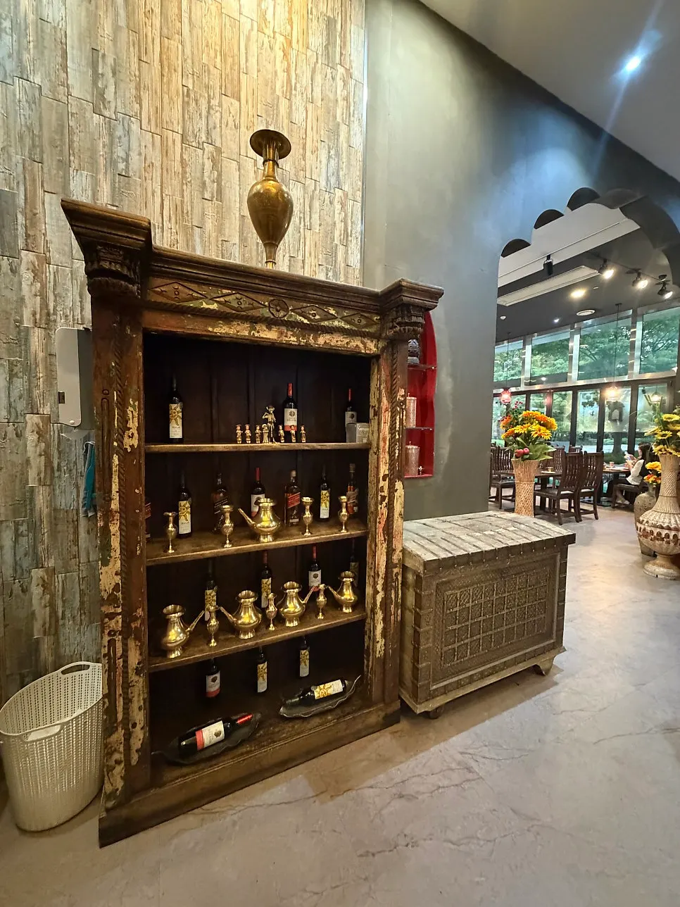 Restaurant atmosphere with traditional Indian furniture and decorations
