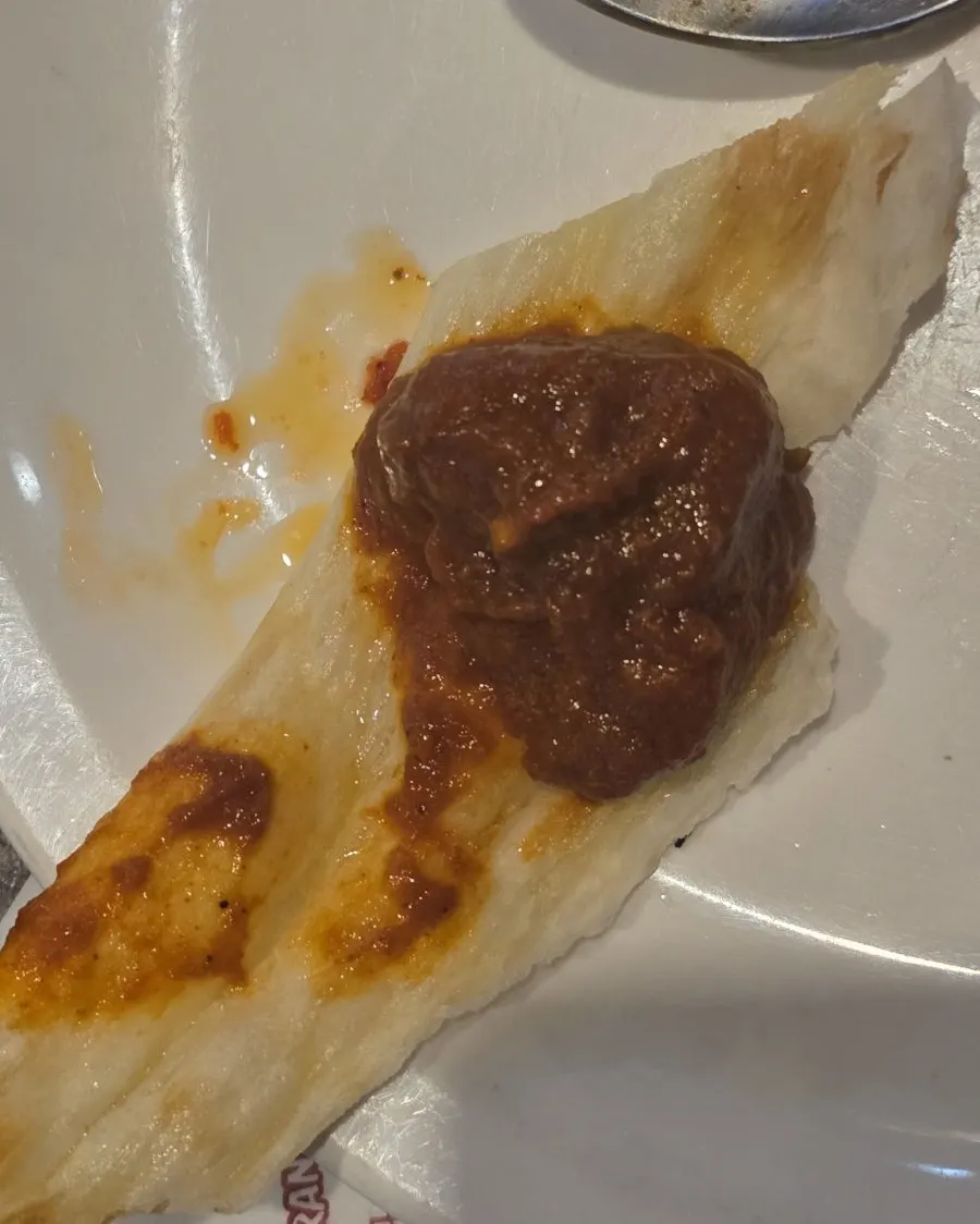 따끈하게 나온 버터난과 커리 조합
