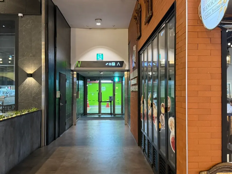 Entrance connecting from the Triple Street Building C basement parking lot
