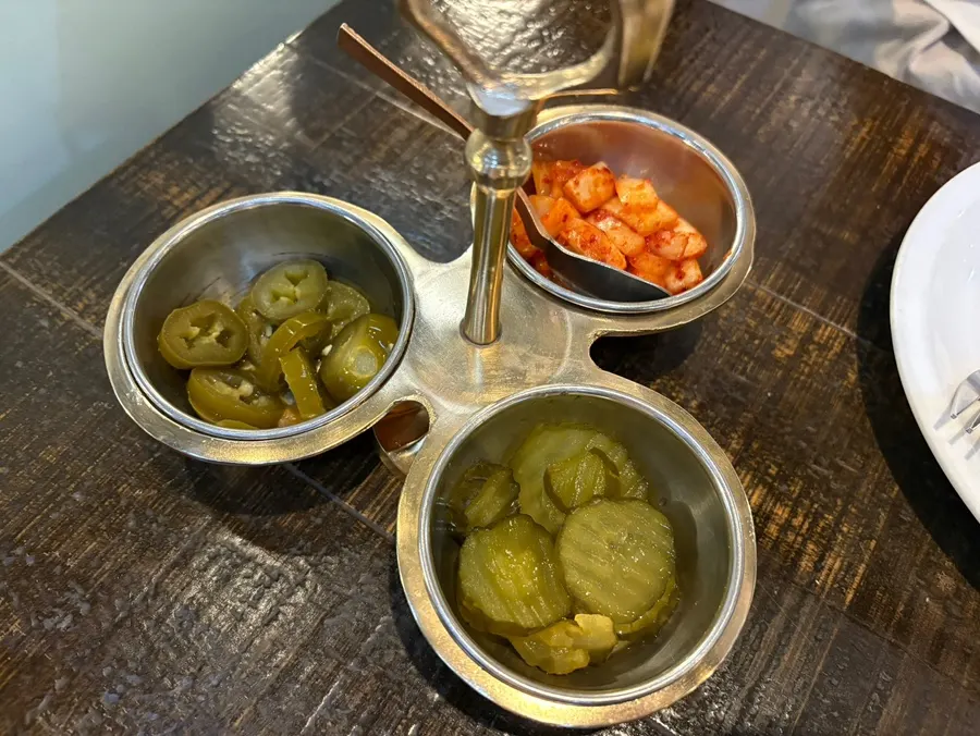 난·커리·밥·탄두리치킨을 함께 차린 2인상