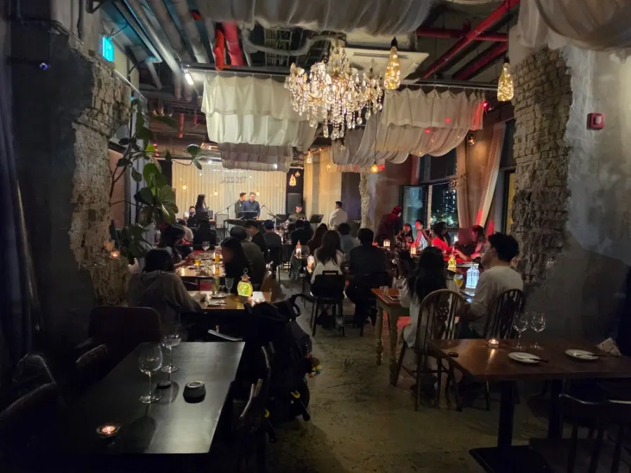 Exterior of Jazz 257 Songdo Central Park Branch