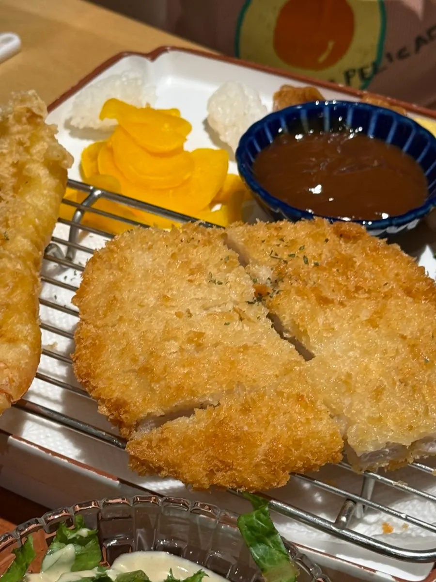 촉촉하고 바삭한 돈까스