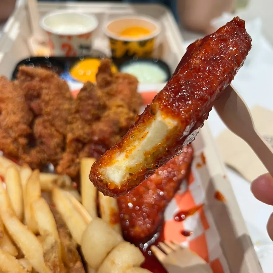 Chili's cheese sticks included in the party pack